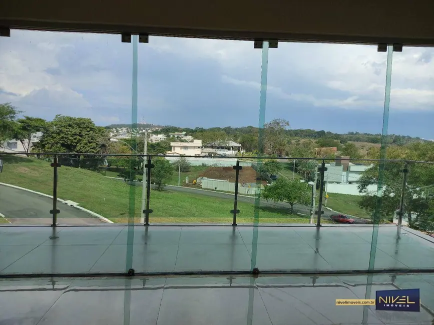 Sobrado com 3 quartos à venda, 578m2 em Condomínio do Lago, Goiania - GO - imagem 4 Foto 4 de Sobrado com 3 quartos à venda, 578m2 em Condomínio do Lago, Goiania - GO