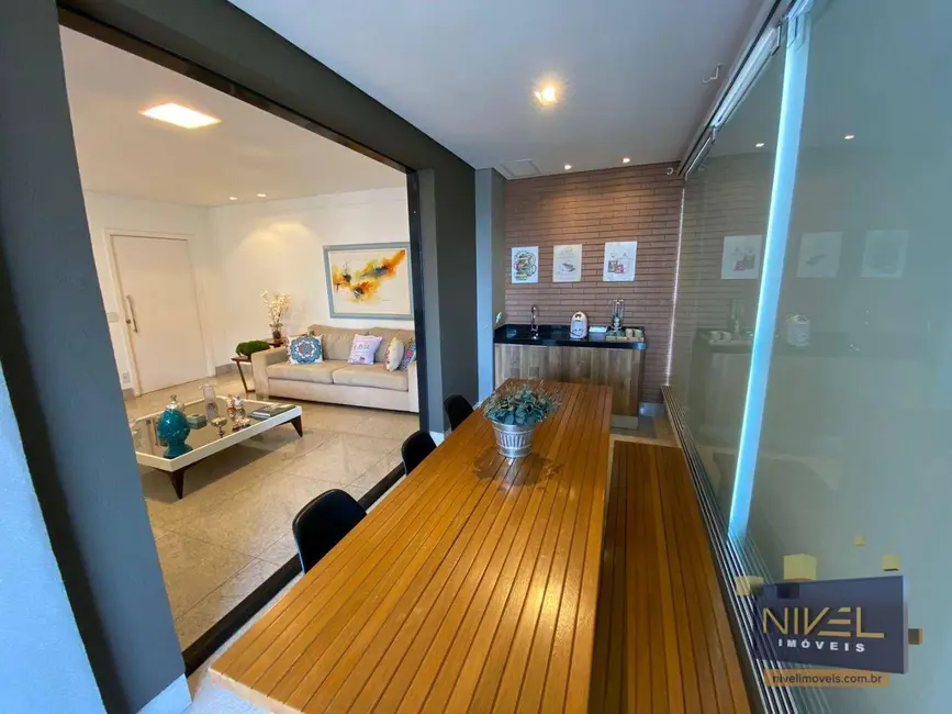 Apartamento com 3 quartos à venda, 173m2 em Setor Oeste, Goiania - GO - imagem 4 Foto 4 de Apartamento com 3 quartos à venda, 173m2 em Setor Oeste, Goiania - GO