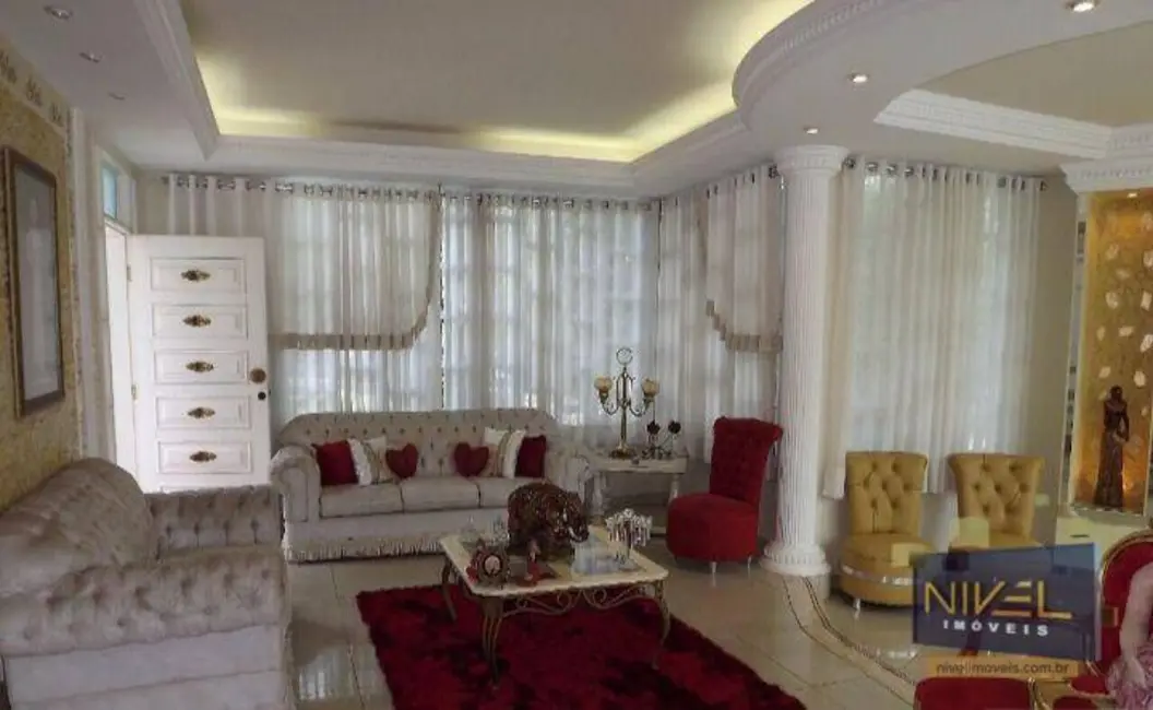 Foto 1 de Sobrado com 6 quartos à venda, 574m2 em Aparecida De Goiania - GO