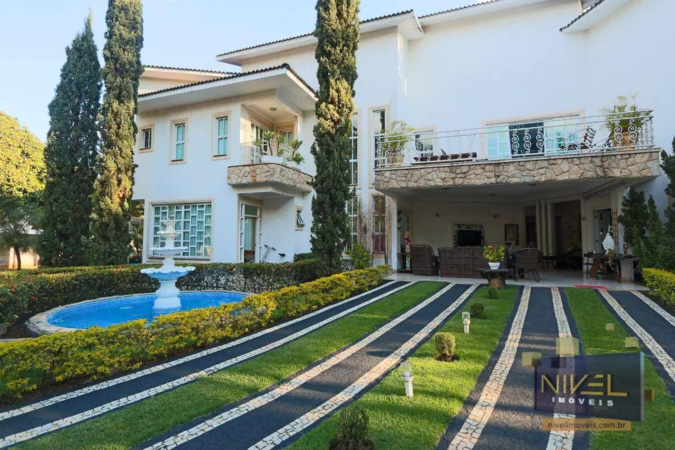 Foto 2 de Sobrado com 6 quartos à venda, 574m2 em Aparecida De Goiania - GO