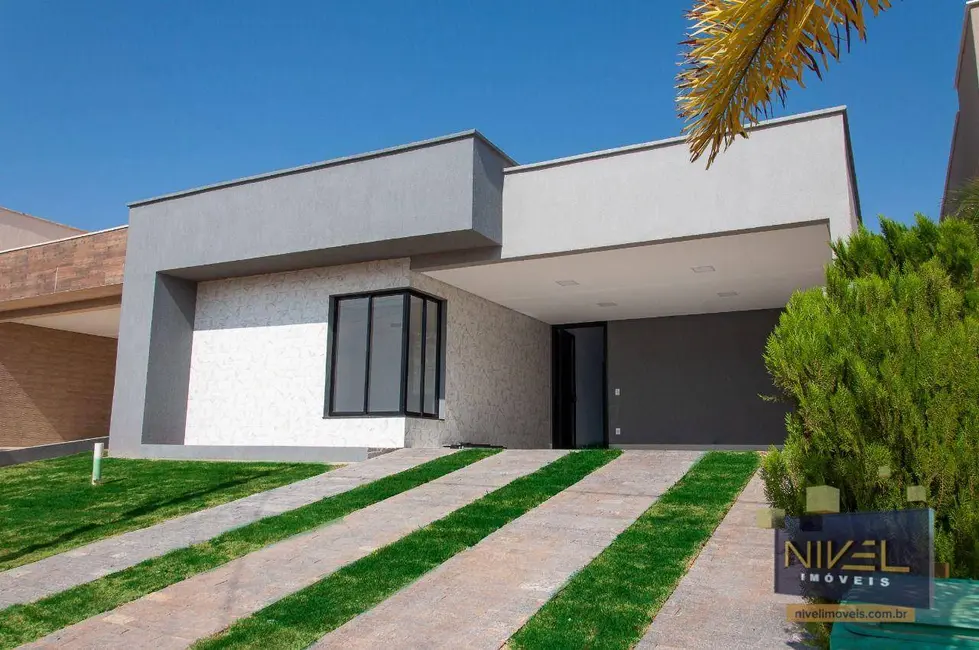 Foto 1 de Casa de Condomínio com 4 quartos à venda, 360m2 em Senador Canedo - GO