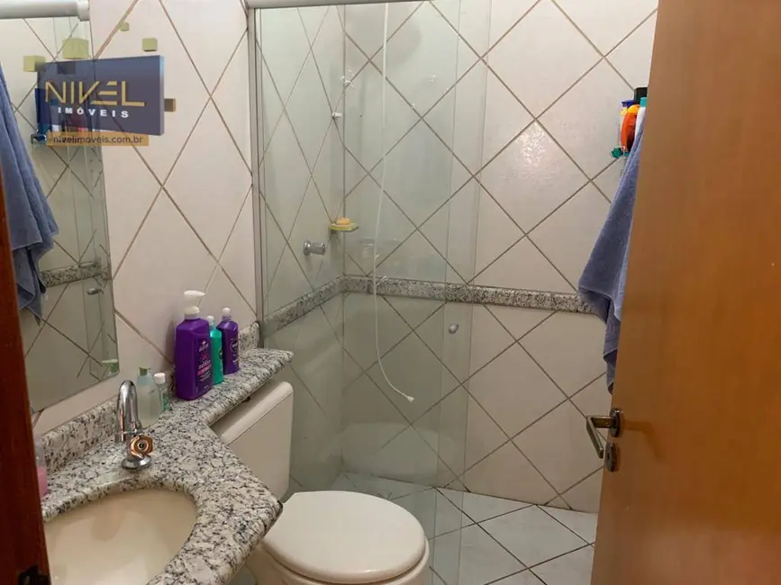 Foto 13 de Sobrado com 4 quartos à venda, 153m2 em Jardim América, Goiania - GO