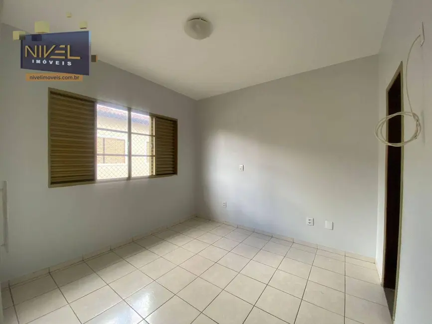 Sobrado com 3 quartos à venda, 250m2 em Parque Amazônia, Goiania - GO - imagem 9 Foto 9 de Sobrado com 3 quartos à venda, 250m2 em Parque Amazônia, Goiania - GO