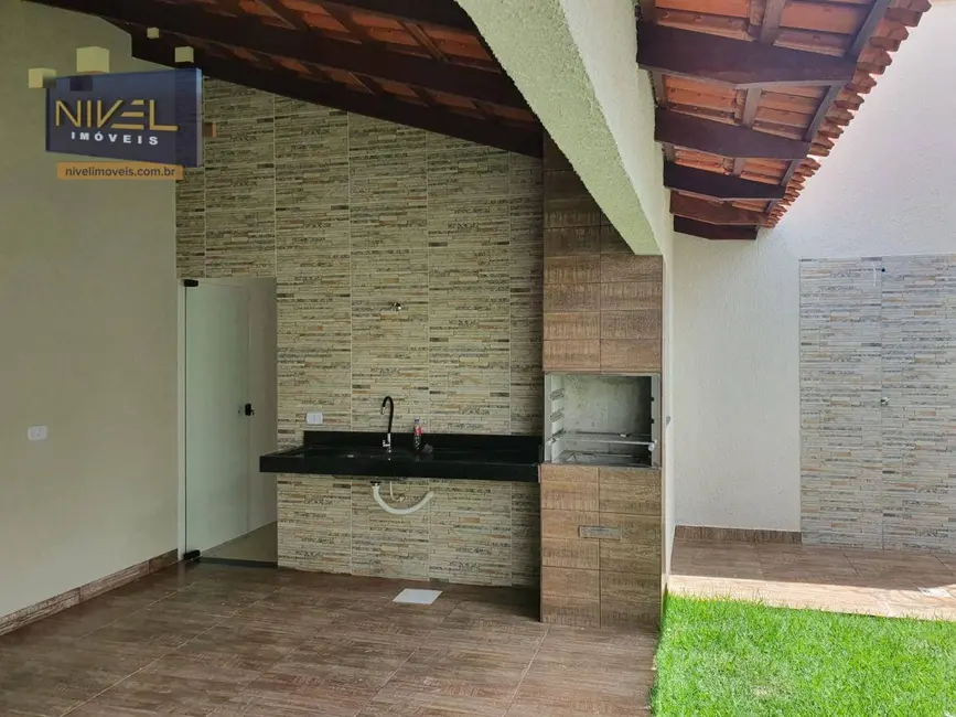 Foto 2 de Casa com 3 quartos à venda, 195m2 em Trindade - GO