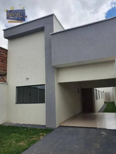 Foto 1 de Casa com 3 quartos à venda, 195m2 em Trindade - GO