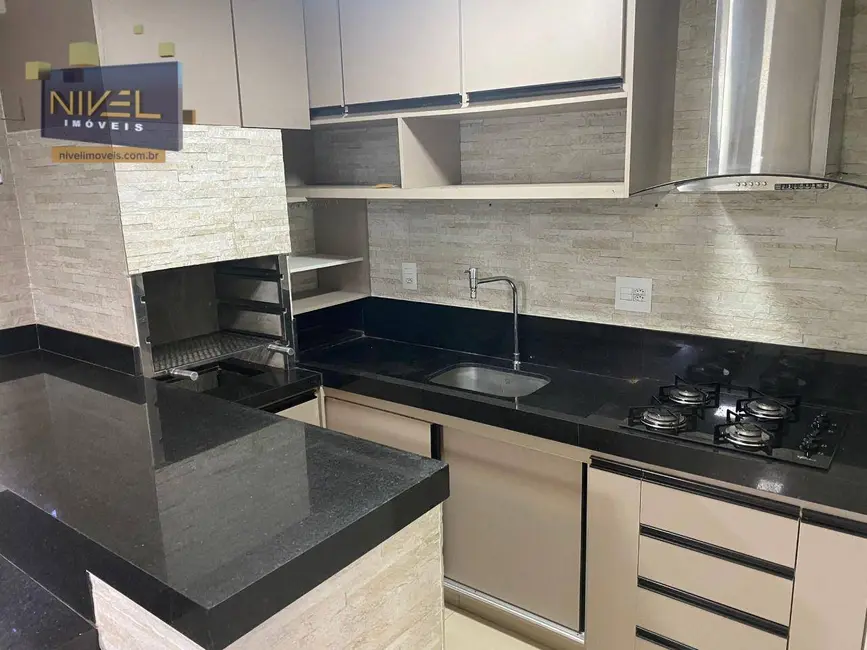 Sobrado com 3 quartos à venda, 166m2 em Jardim Imperial, Aparecida De Goiania - GO - imagem 7 Foto 7 de Sobrado com 3 quartos à venda, 166m2 em Jardim Imperial, Aparecida De Goiania - GO