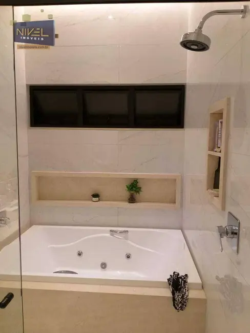 Foto 4 de Casa de Condomínio com 3 quartos à venda, 425m2 em Residencial Goiânia Golfe Clube, Goiania - GO