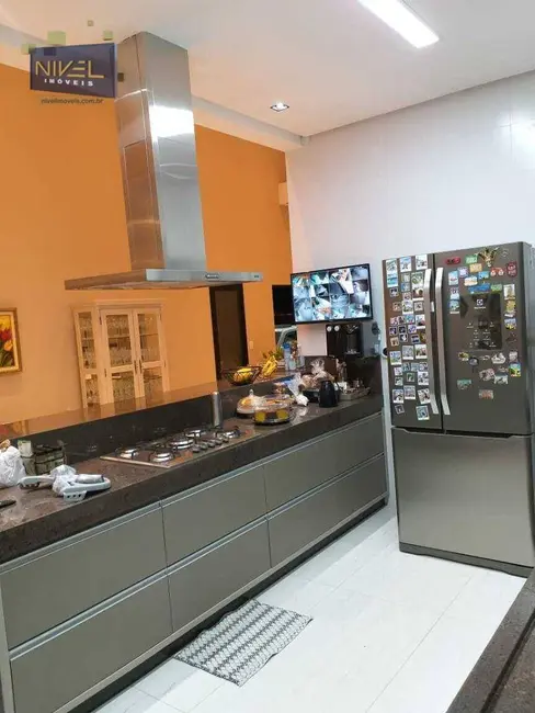 Foto 3 de Casa de Condomínio com 3 quartos à venda, 425m2 em Residencial Goiânia Golfe Clube, Goiania - GO