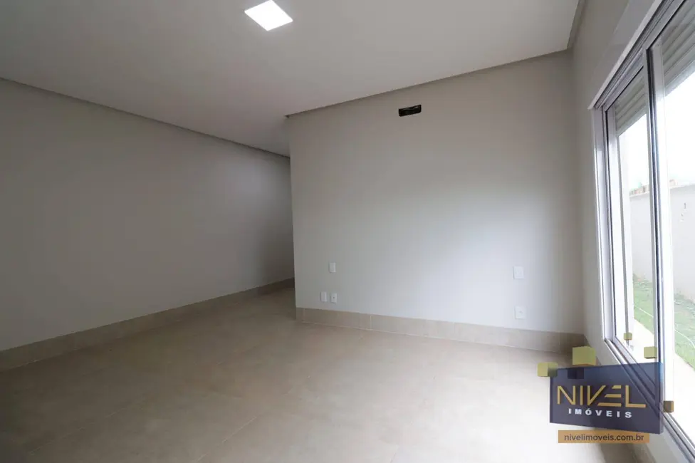 Casa de Condomínio com 4 quartos à venda, 434m2 em Goiania - GO - imagem 4 Foto 4 de Casa de Condomínio com 4 quartos à venda, 434m2 em Goiania - GO