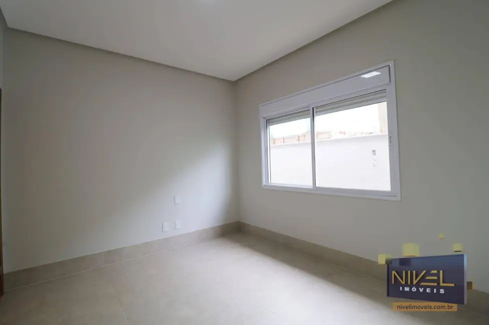 Casa de Condomínio com 4 quartos à venda, 434m2 em Goiania - GO - imagem 9 Foto 9 de Casa de Condomínio com 4 quartos à venda, 434m2 em Goiania - GO