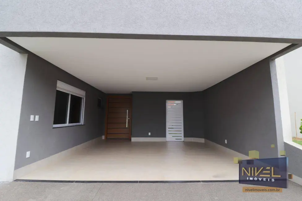 Casa de Condomínio com 4 quartos à venda, 434m2 em Goiania - GO - imagem 3 Foto 3 de Casa de Condomínio com 4 quartos à venda, 434m2 em Goiania - GO