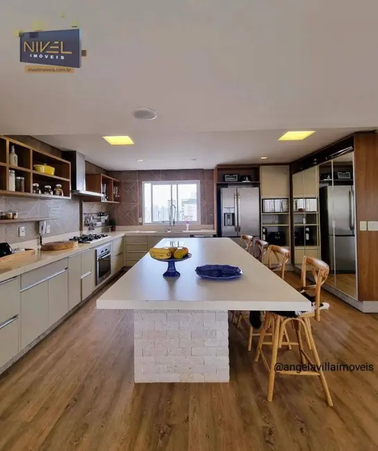 Foto 4 de Cobertura com 3 quartos à venda, 338m2 em Setor Bueno, Goiania - GO