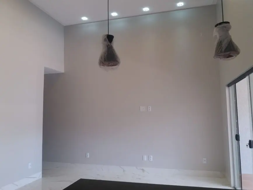 Foto 4 de Casa com 3 quartos à venda, 195m2 em Aparecida De Goiania - GO