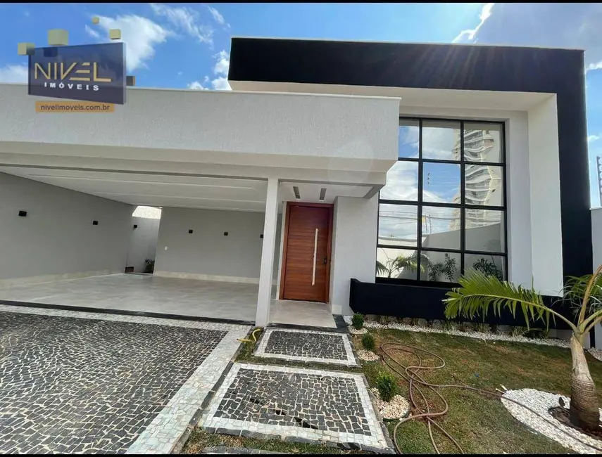 Foto 2 de Casa com 4 quartos à venda, 380m2 em Parque Amazônia, Goiania - GO