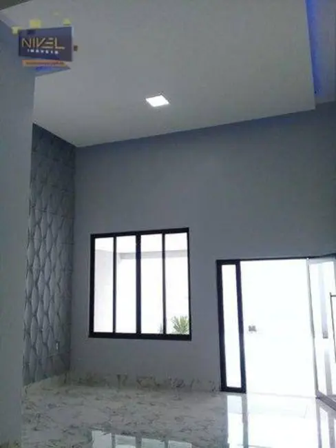 Casa com 3 quartos à venda, 210m2 em Parque Amazônia, Goiania - GO - imagem 3 Foto 3 de Casa com 3 quartos à venda, 210m2 em Parque Amazônia, Goiania - GO