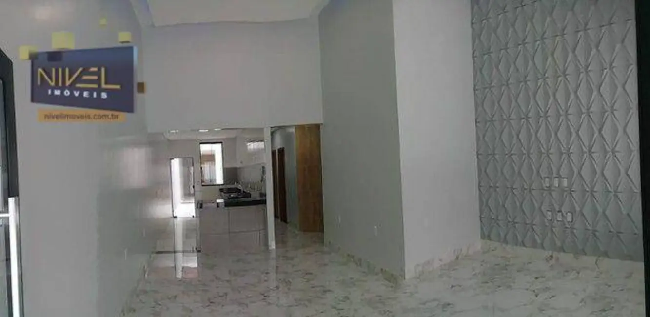 Casa com 3 quartos à venda, 210m2 em Parque Amazônia, Goiania - GO - imagem 4 Foto 4 de Casa com 3 quartos à venda, 210m2 em Parque Amazônia, Goiania - GO
