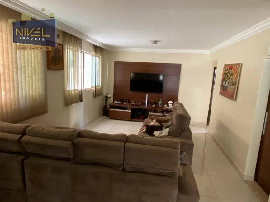 Apartamento com 4 quartos à venda, 194m2 em Setor Oeste, Goiania - GO - imagem 3 Foto 3 de Apartamento com 4 quartos à venda, 194m2 em Setor Oeste, Goiania - GO