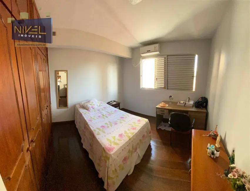 Apartamento com 4 quartos à venda, 194m2 em Setor Oeste, Goiania - GO - imagem 9 Foto 9 de Apartamento com 4 quartos à venda, 194m2 em Setor Oeste, Goiania - GO