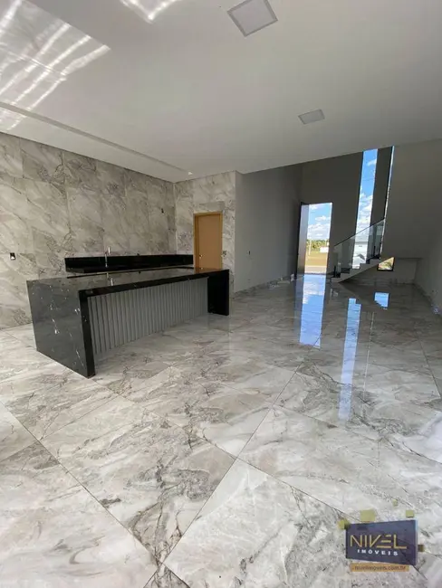 Sobrado com 3 quartos à venda, 307m2 em Senador Canedo - GO - imagem 4 Foto 4 de Sobrado com 3 quartos à venda, 307m2 em Senador Canedo - GO