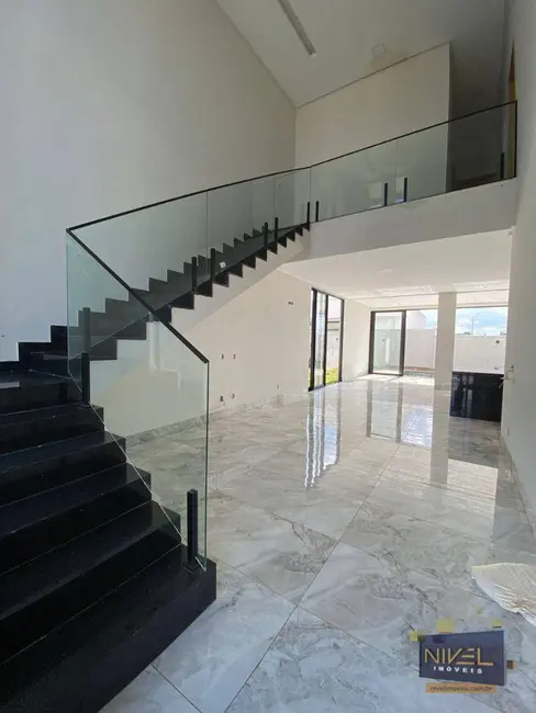 Sobrado com 3 quartos à venda, 307m2 em Senador Canedo - GO - imagem 7 Foto 7 de Sobrado com 3 quartos à venda, 307m2 em Senador Canedo - GO