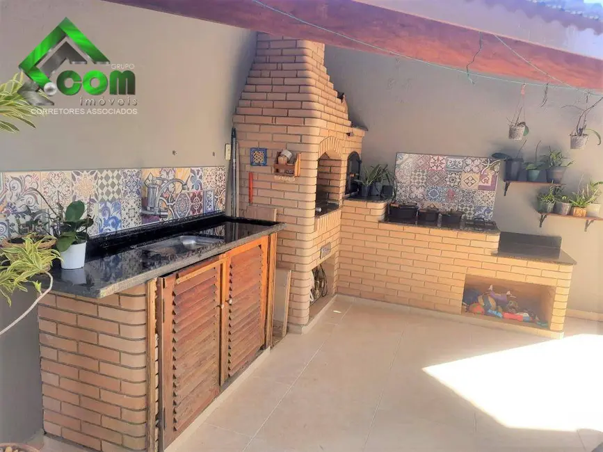 Foto 2 de Casa de Condomínio com 3 quartos à venda, 300m2 em Atibaia - SP