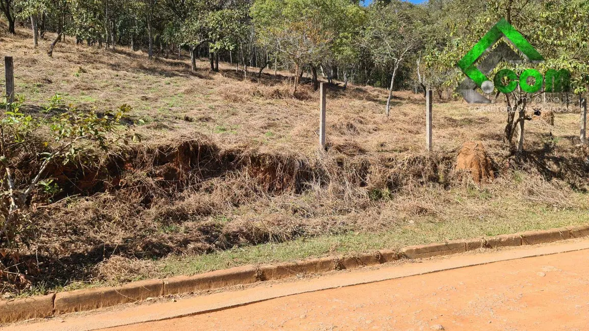 Foto 1 de Terreno / Lote à venda, 3600m2 em Estância Santa Maria do Laranjal, Atibaia - SP