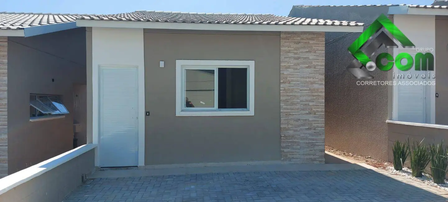 Foto 2 de Casa de Condomínio com 2 quartos à venda, 125m2 em Bom Jesus Dos Perdoes - SP