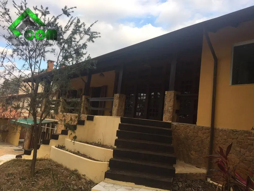 Chácara com 3 quartos à venda, 1050m2 em Jardim Paulista, Atibaia - SP - imagem 3 Foto 3 de Chácara com 3 quartos à venda, 1050m2 em Jardim Paulista, Atibaia - SP