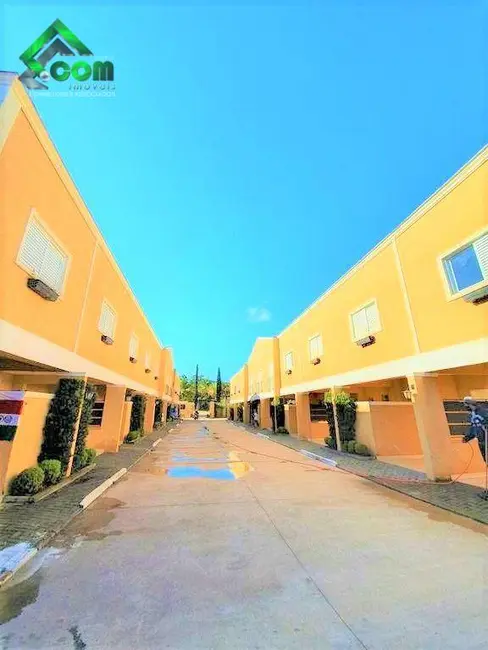 Foto 5 de Casa de Condomínio com 2 quartos à venda, 120m2 em Jardim Estância Brasil, Atibaia - SP