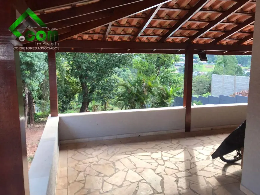 Foto 4 de Chácara com 3 quartos à venda, 2000m2 em Jardim Estância Brasil, Atibaia - SP