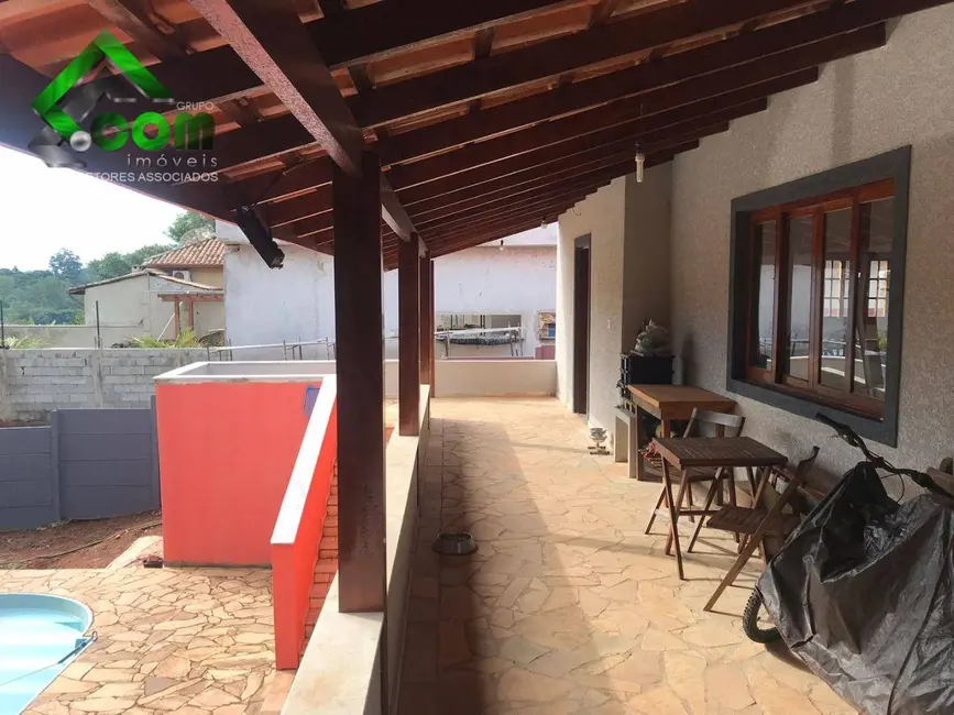 Foto 6 de Chácara com 3 quartos à venda, 2000m2 em Jardim Estância Brasil, Atibaia - SP