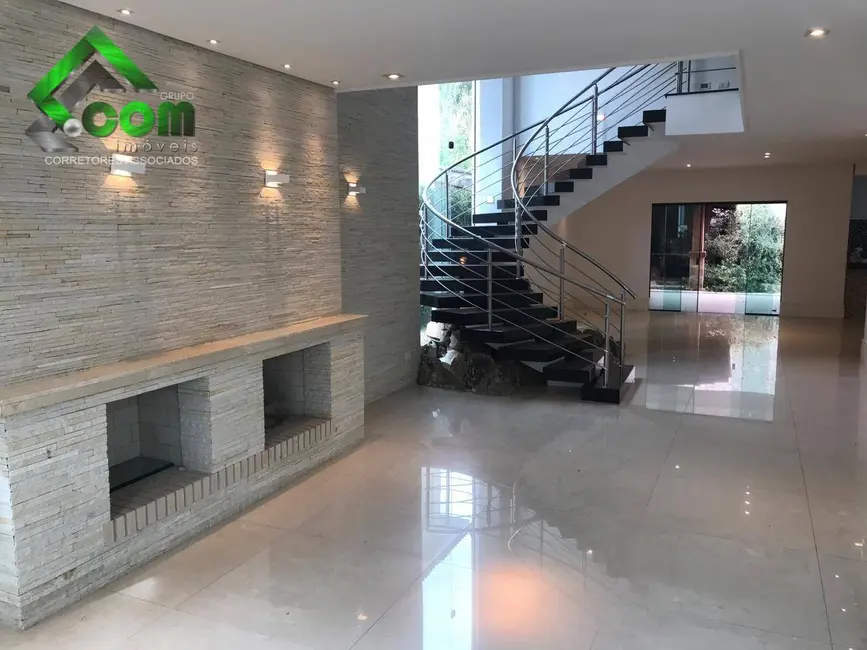 Casa de Condomínio com 4 quartos à venda, 642m2 em Jardim Floresta, Atibaia - SP - imagem 4 Foto 4 de Casa de Condomínio com 4 quartos à venda, 642m2 em Jardim Floresta, Atibaia - SP