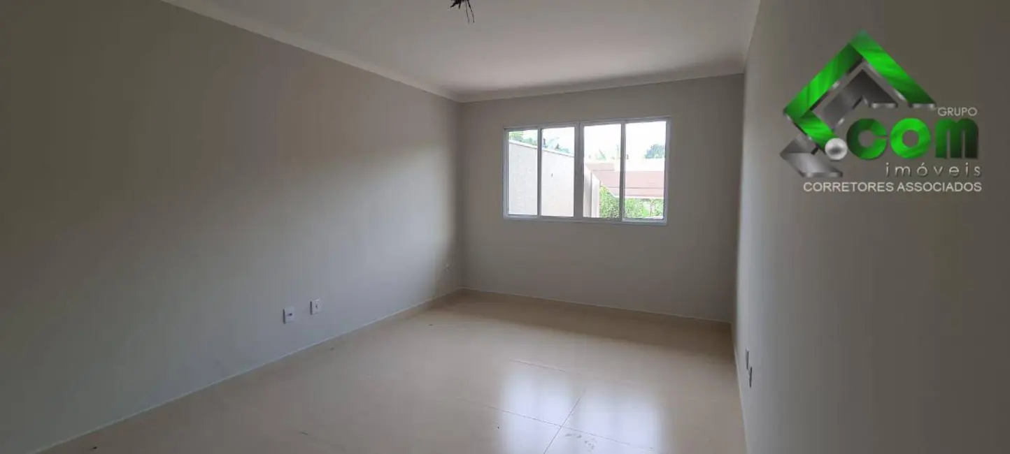 Foto 4 de Casa com 3 quartos à venda, 150m2 em Jardim do Lago, Atibaia - SP