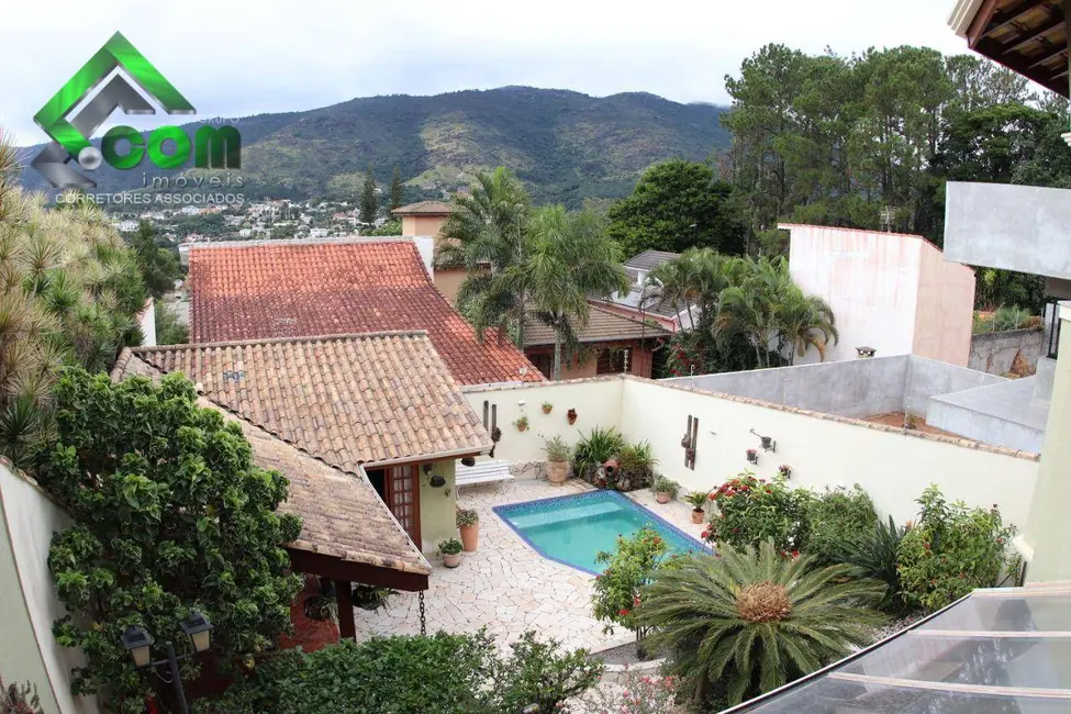 Foto 9 de Casa com 3 quartos à venda, 480m2 em Vila Petrópolis, Atibaia - SP