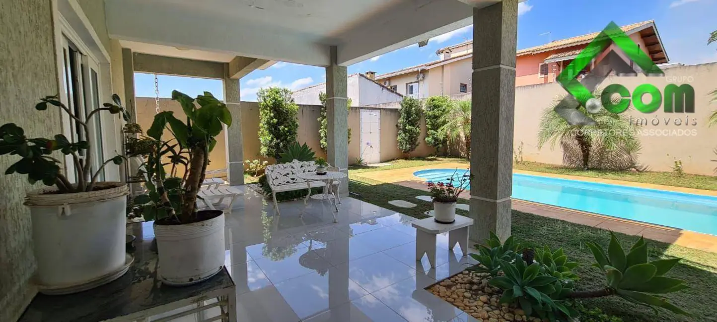 Foto 3 de Casa com 3 quartos à venda, 360m2 em Atibaia - SP