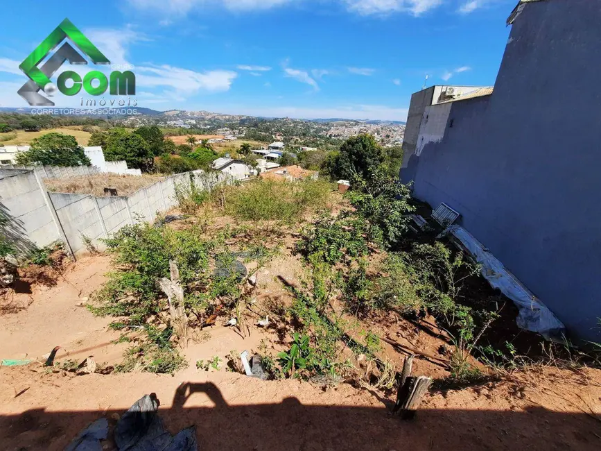 Foto 2 de Terreno / Lote à venda, 665m2 em Jardim Paulista, Atibaia - SP