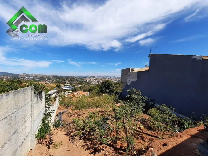 Foto 1 de Terreno / Lote à venda, 665m2 em Jardim Paulista, Atibaia - SP