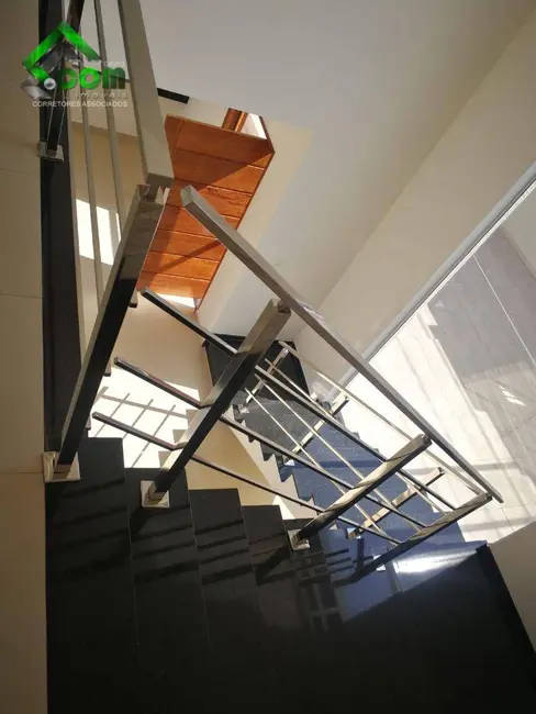 Foto 6 de Casa com 4 quartos à venda, 365m2 em Recreio Maristela, Atibaia - SP