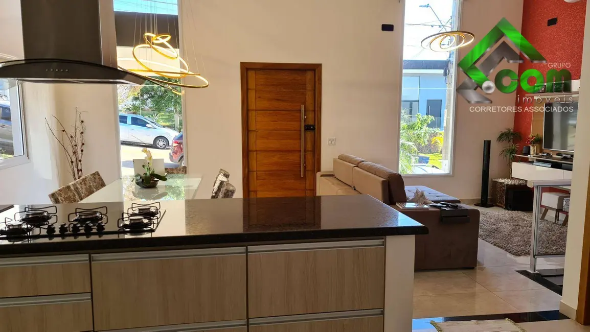 Foto 7 de Casa de Condomínio com 4 quartos à venda, 300m2 em Atibaia - SP