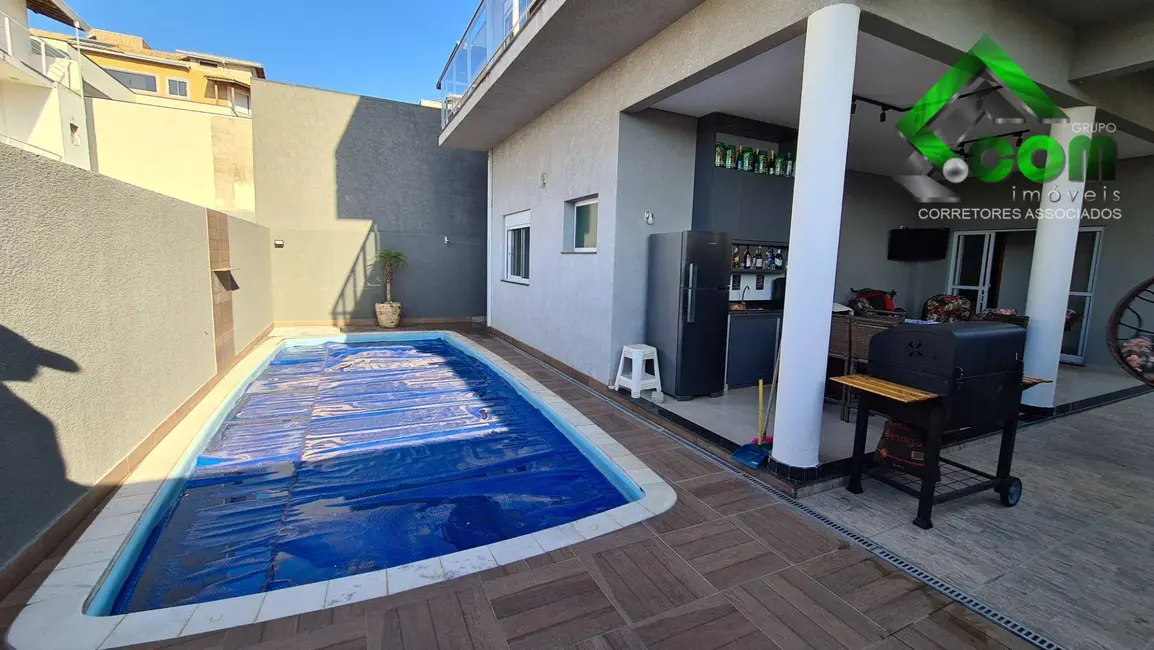 Foto 1 de Casa de Condomínio com 4 quartos à venda, 300m2 em Atibaia - SP