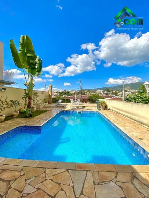 Foto 2 de Casa com 4 quartos à venda, 375m2 em Jardim Paulista, Atibaia - SP