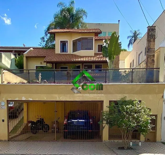 Foto 3 de Casa com 4 quartos à venda, 375m2 em Jardim Paulista, Atibaia - SP