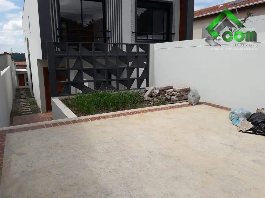 Foto 2 de Casa com 2 quartos à venda, 200m2 em Jardim dos Pinheiros, Atibaia - SP