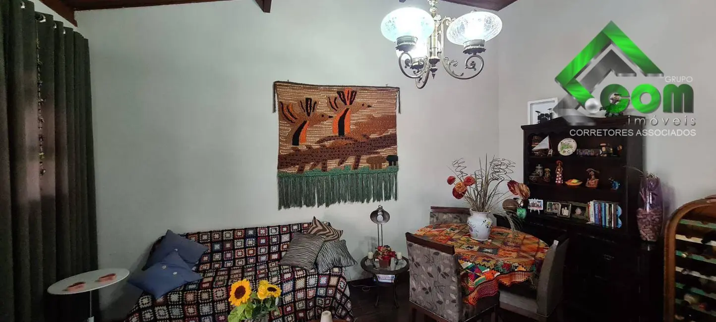 Foto 4 de Chácara com 4 quartos à venda, 1020m2 em Jardim Estância Brasil, Atibaia - SP