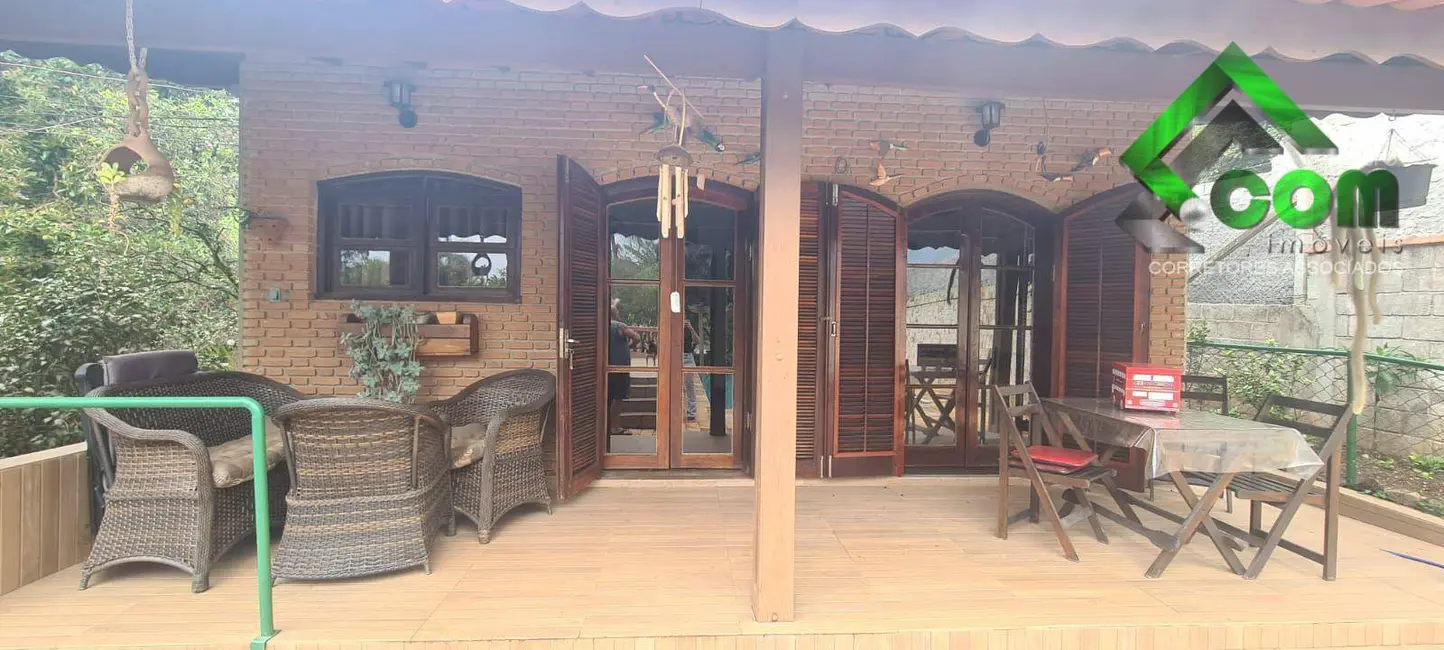 Foto 2 de Chácara com 4 quartos à venda, 1020m2 em Jardim Estância Brasil, Atibaia - SP