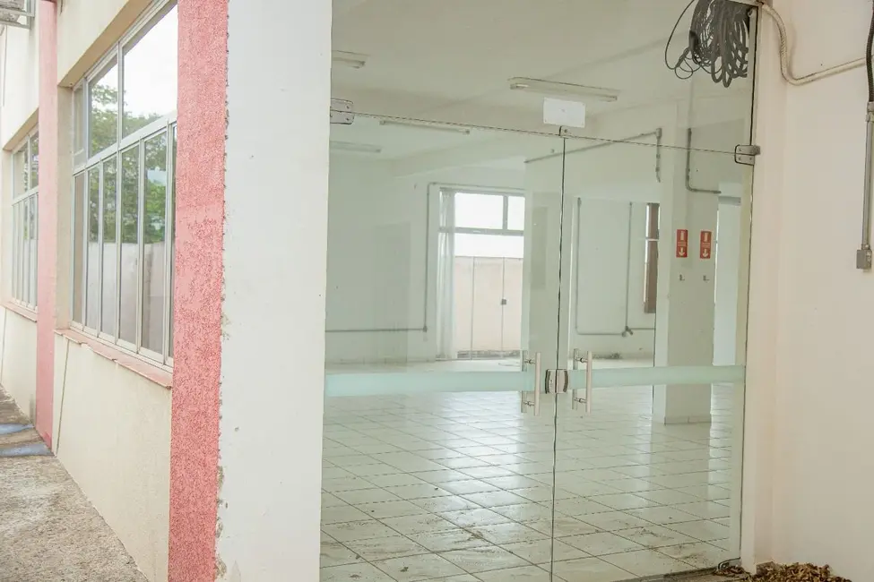 Foto 4 de Sala Comercial à venda e para alugar, 557m2 em Centro, Atibaia - SP