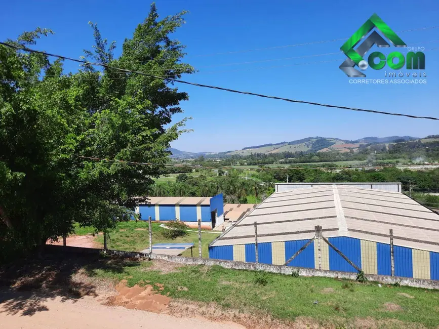 Chácara com 4 quartos à venda, 2400m2 em Piracaia - SP - imagem 7 Foto 7 de Chácara com 4 quartos à venda, 2400m2 em Piracaia - SP