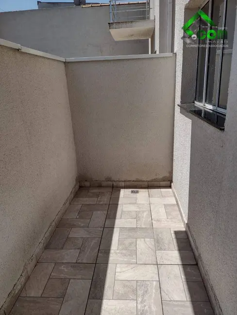 Casa com 2 quartos à venda e para alugar, 75m2 em Jardim Alvinópolis II, Atibaia - SP - imagem 4 Foto 4 de Casa com 2 quartos à venda e para alugar, 75m2 em Jardim Alvinópolis II, Atibaia - SP