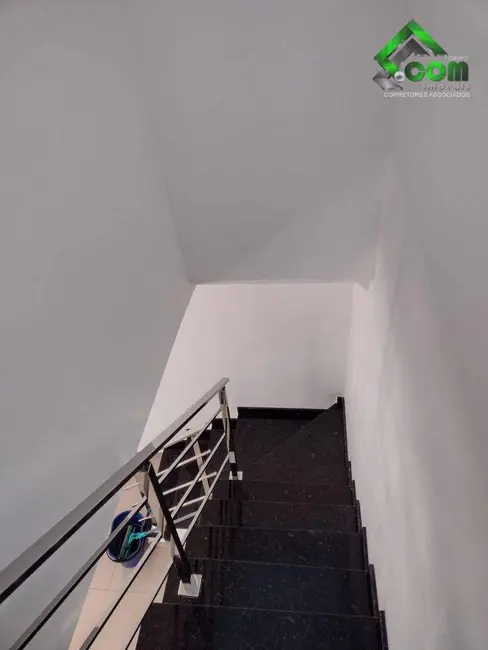 Casa com 2 quartos à venda e para alugar, 75m2 em Jardim Alvinópolis II, Atibaia - SP - imagem 7 Foto 7 de Casa com 2 quartos à venda e para alugar, 75m2 em Jardim Alvinópolis II, Atibaia - SP