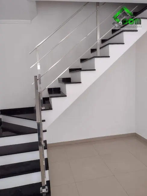 Casa com 2 quartos à venda e para alugar, 75m2 em Jardim Alvinópolis II, Atibaia - SP - imagem 6 Foto 6 de Casa com 2 quartos à venda e para alugar, 75m2 em Jardim Alvinópolis II, Atibaia - SP